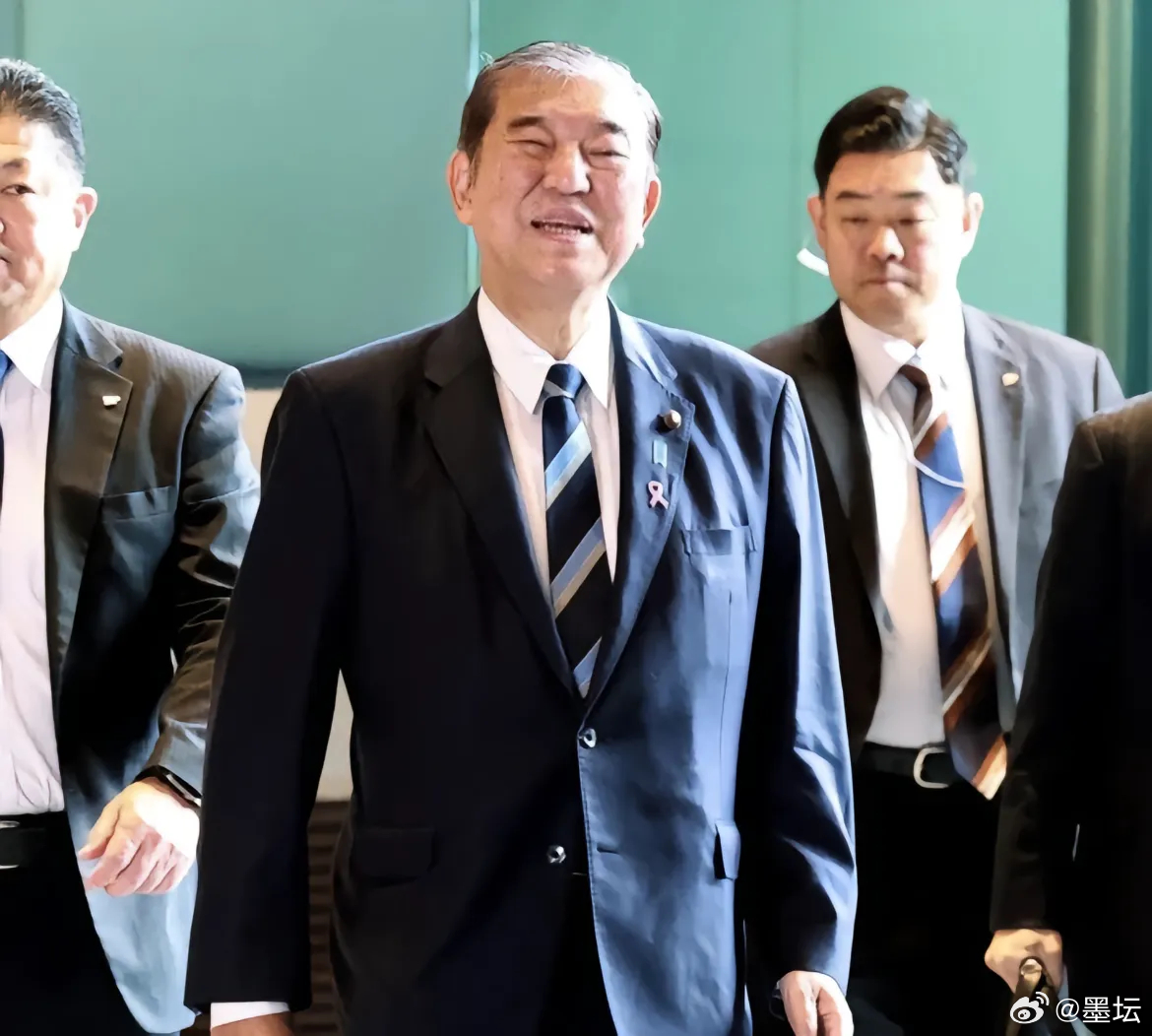 日本首相石破茂车祸现场曝光，事件深度解析