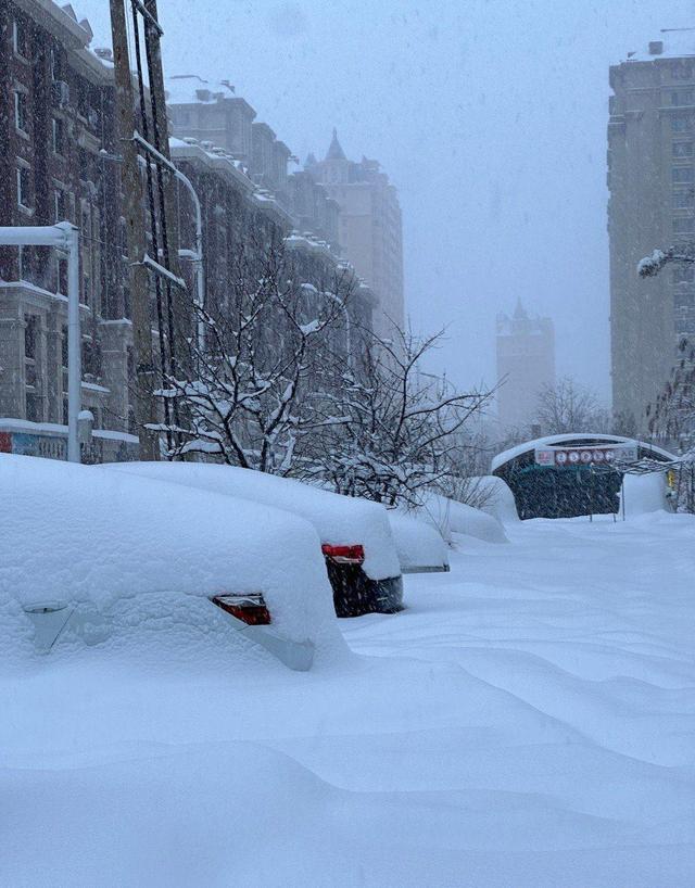 北方极端暴雪预警，挑战与应对策略