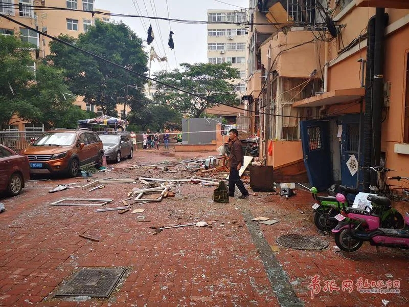 青岛建筑突发爆炸事件实录