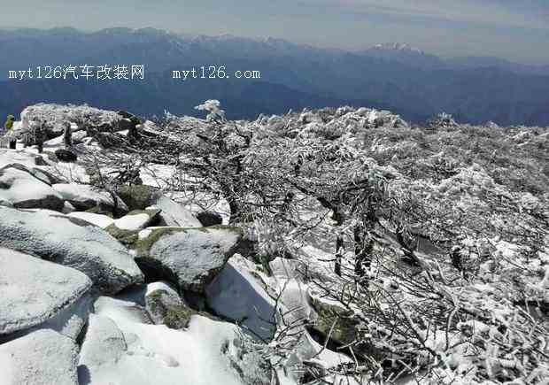 十月秦岭之旅，冰晶顶下的冷意与独特魅力