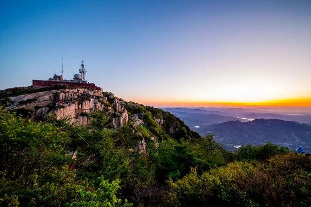 山东泰山，华夏大地的壮丽瑰宝，自然与文化的完美融合