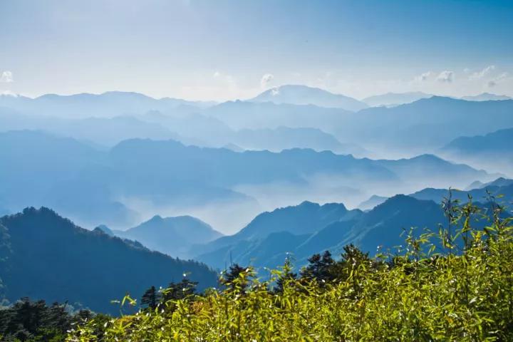 华山与朱雀冰晶顶攀登难度对比解析